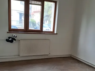 camera luminoasa cu parchet apartament Sector 4 București vanzare cumparare